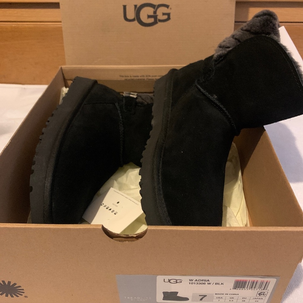Ugh boots size 7